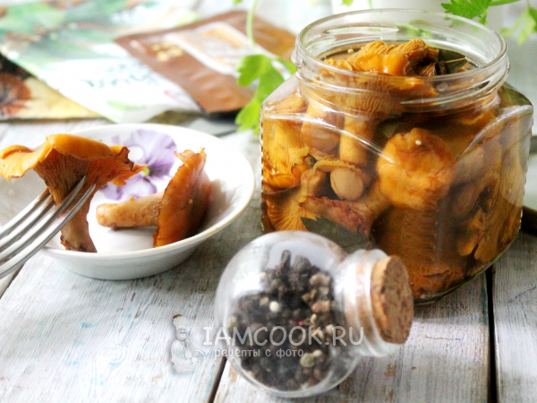 Хрустящие маринованные лисички на зиму, рецепт с фото