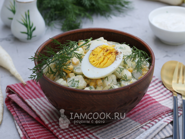 Салат с редиской, яйцом и кукурузой, рецепт с фото