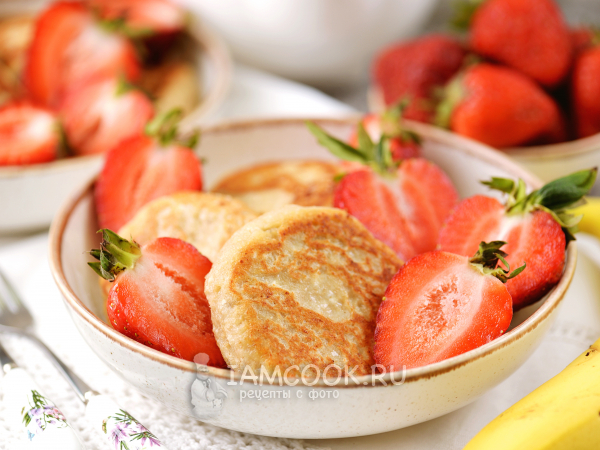 Сырники с бананом и овсяной мукой, рецепт с фото