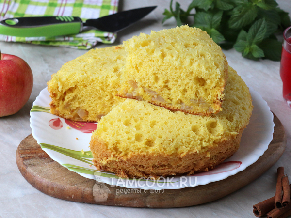 Бисквит с яблоками в мультиварке, рецепт с фото