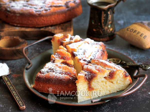 Пирог с яблочным джемом (в тесте), рецепт с фото