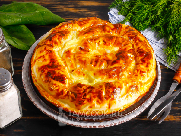 Баница со шпинатом и брынзой, рецепт с фото