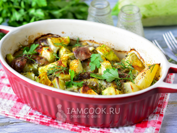 Куриная печень с кабачками и картошкой в духовке, рецепт с фото