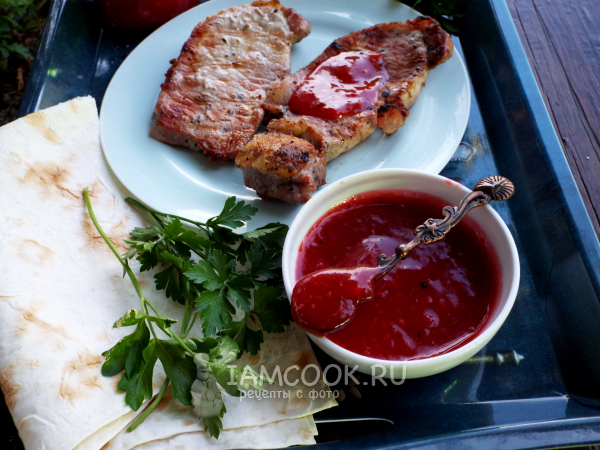 Соус из запеченных слив к мясу, рецепт с фото