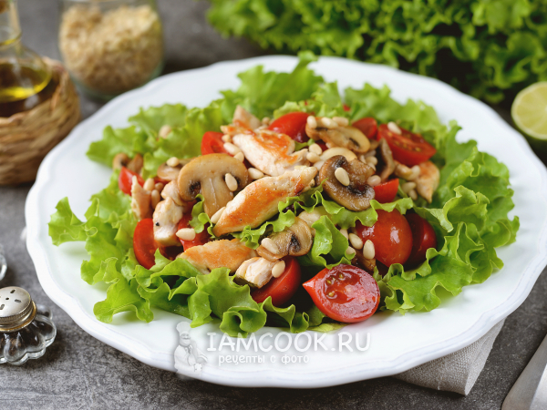 Салат «Таежный» с кедровыми орешками, рецепт с фото