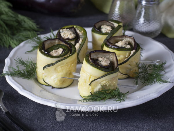 Рулеты из кабачков с баклажанами и сыром, рецепт с фото