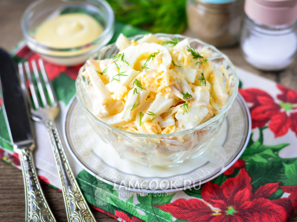 Салат с кальмарами, сыром и чесноком, рецепт с фото