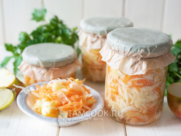 Маринованная капуста с яблоками на зиму, рецепт с фото