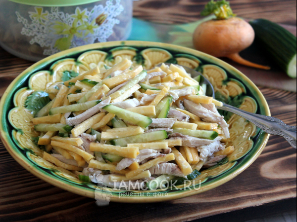 Салат из репы с мясом курицы, рецепт с фото