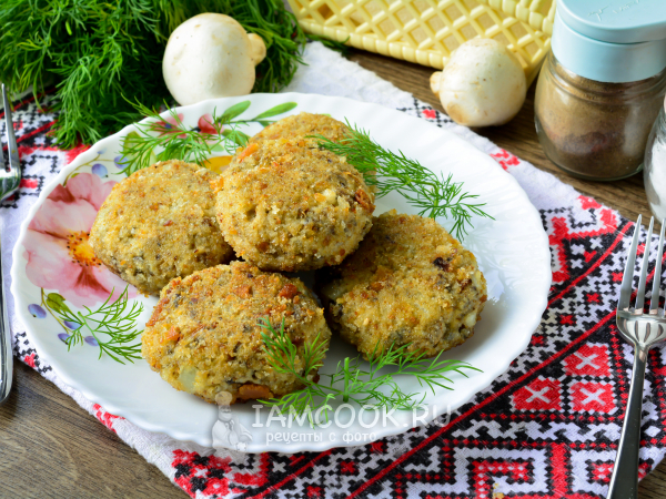 Грибные котлеты из шампиньонов, рецепт с фото
