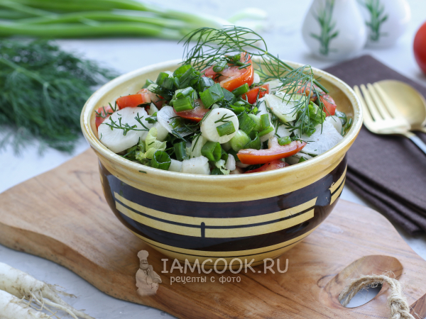 Салат с помидорами и редиской с маслом, рецепт с фото