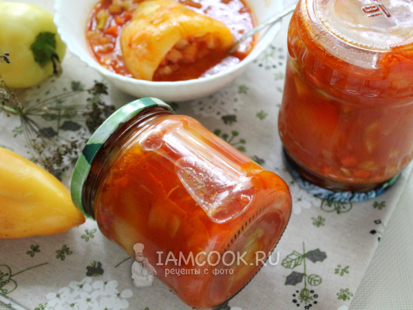 Перцы, фаршированные овощами, на зиму в томате, рецепт с фото