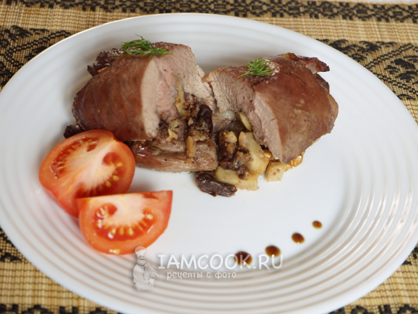 Фаршированное бедро индейки в духовке, рецепт с фото