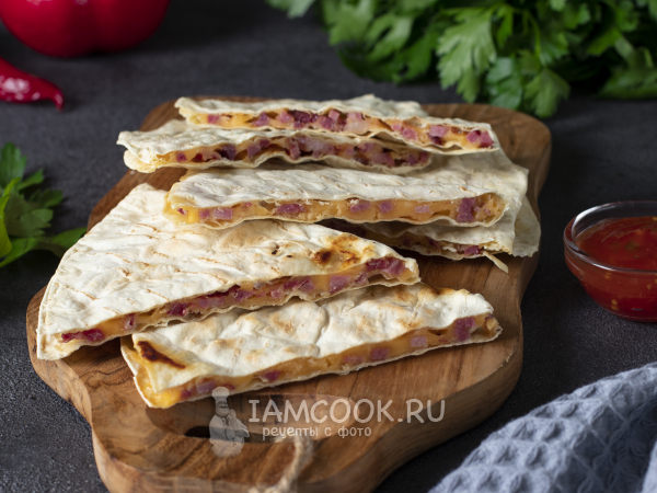 Кесадилья с ветчиной и сыром, рецепт с фото