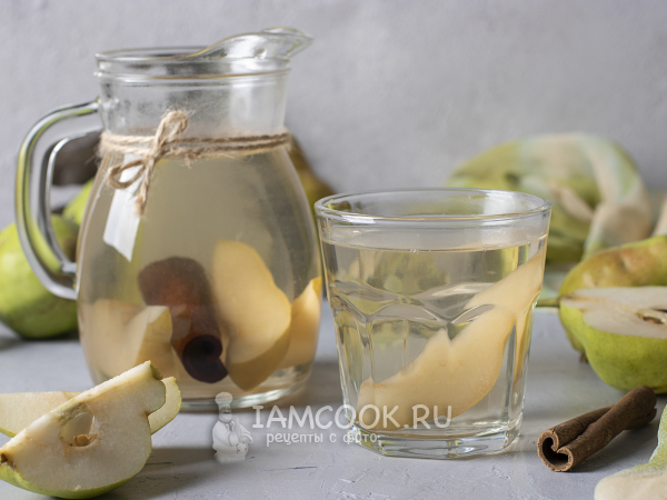 Компот из свежих груш в кастрюле, рецепт с фото