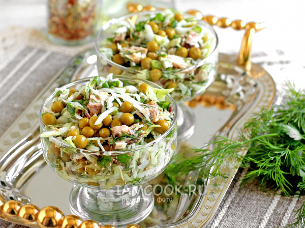 Салат с капустой и рыбными консервами, рецепт с фото