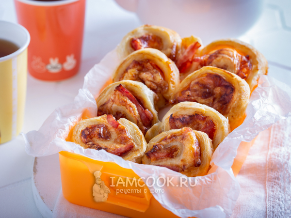 Плюшки с ветчиной и сыром, рецепт с фото