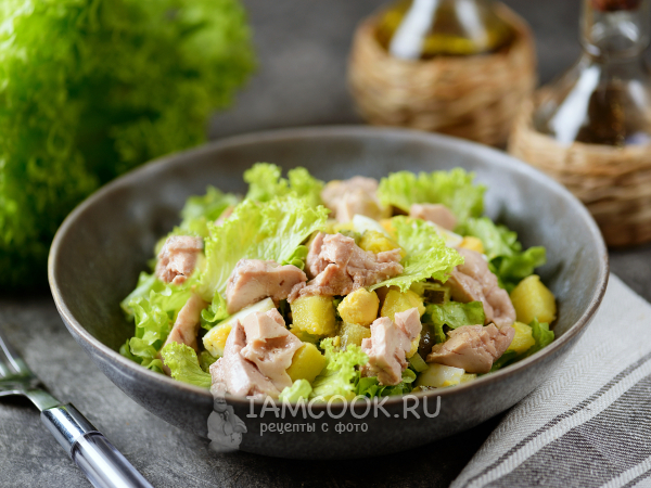 Салат из печени трески с маринованными огурцами, рецепт с фото