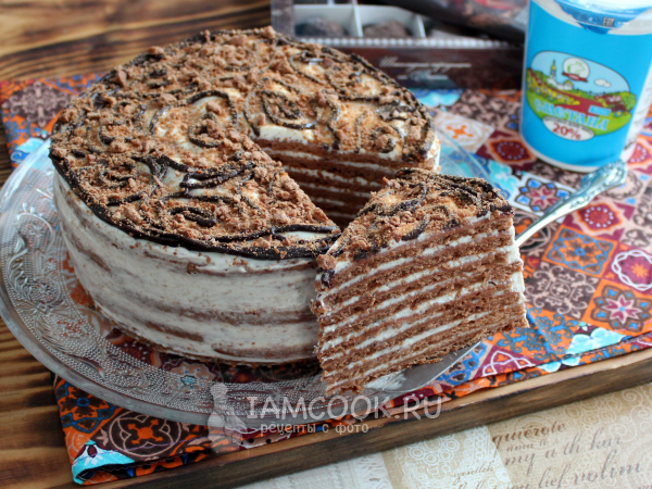 Шоколадный медовик со сметанным кремом, рецепт с фото