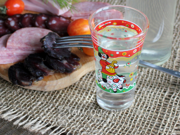 Хреновуха на водке, спирте, самогоне, рецепт с фото