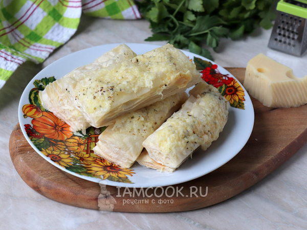 Слойки из слоеного теста в микроволновке, рецепт с фото