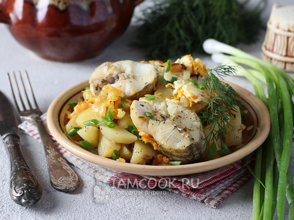 Судак в горшочке с картошкой, рецепт с фото