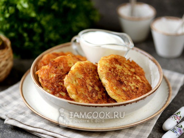 Картофельные драники с курицей и сыром, рецепт с фото