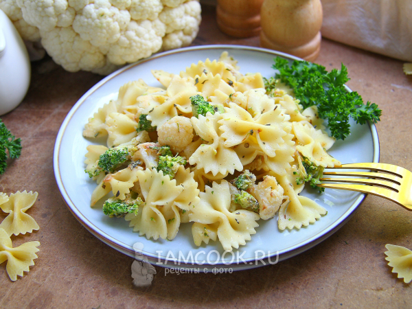 Макароны с брокколи и цветной капустой, рецепт с фото