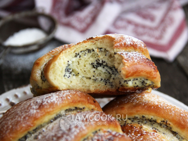 Сдобные булочки с творогом и маком, рецепт с фото