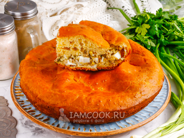 Заливной пирог с сайрой и яйцом, рецепт с фото