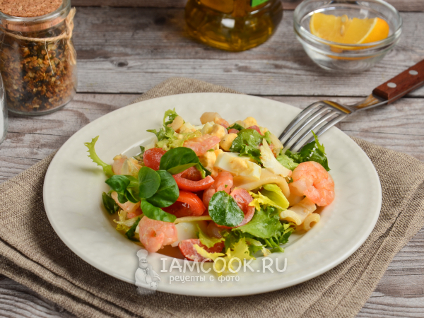 Салат «Морской бриз» с креветками и кальмарами, рецепт с фото