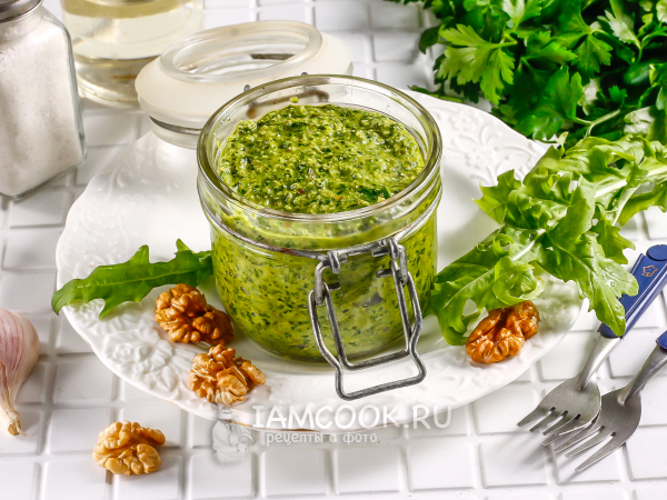 Соус песто из рукколы и грецкого ореха, рецепт с фото