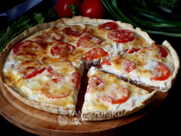 Киш с курицей и помидорами, рецепт с фото