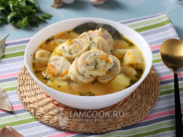 Куриный суп с чесночными галушками, рецепт с фото