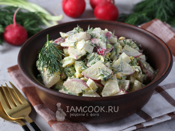 Салат из редиски с яйцом и сметаной, рецепт с фото