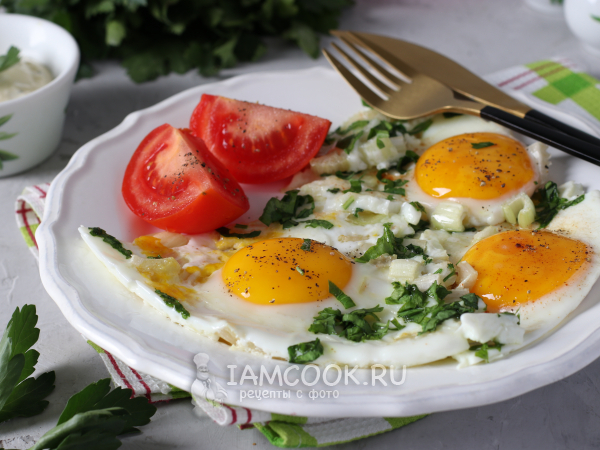 Яичница с сельдереем, рецепт с фото