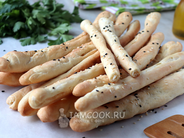 Хлебные палочки с кунжутом (гриссини), рецепт с фото