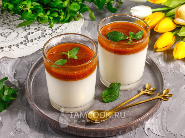 Карамельная панна-котта, рецепт с фото