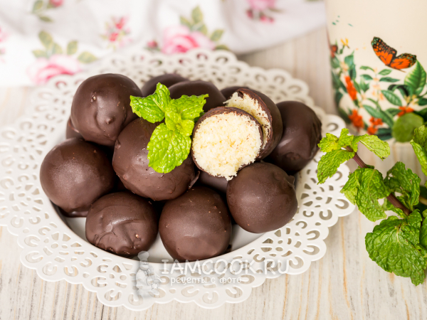 Кокосовые конфеты в шоколаде (со сгущенкой), рецепт с фото