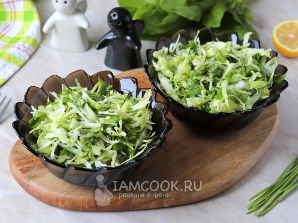 Салат из капусты и шпината, рецепт с фото