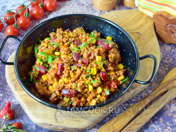 Мясной фарш с фасолью и кукурузой по-мексикански, рецепт с фото