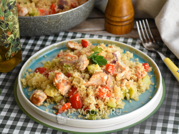 Киноа с индейкой и овощами , рецепт с фото