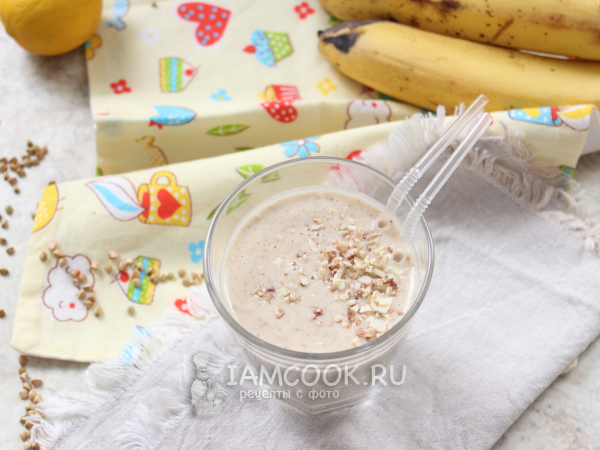 Смузи из зеленой гречки с бананом, рецепт с фото