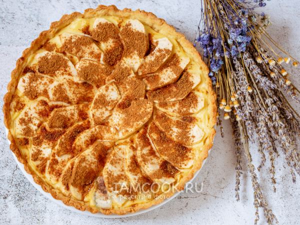 Песочный пирог с заварным кремом и яблоками, рецепт с фото