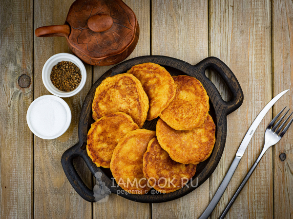Оладьи из морковного жмыха, рецепт с фото