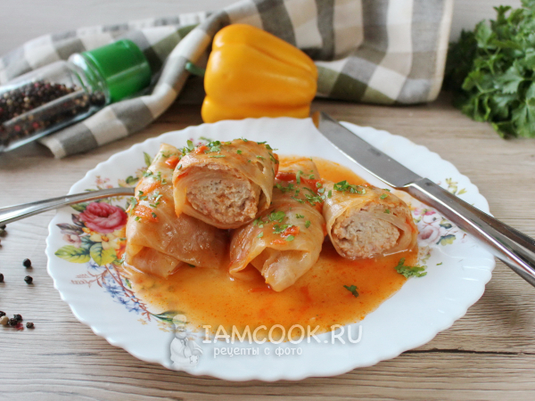 Голубцы в томатном соусе в мультиварке, рецепт с фото