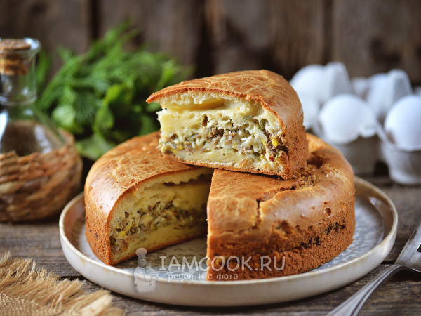 Заливной пирог с консервированным тунцом и яйцом, рецепт с фото