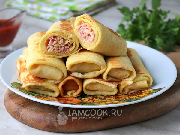 Блины с вареной колбасой и сыром, рецепт с фото
