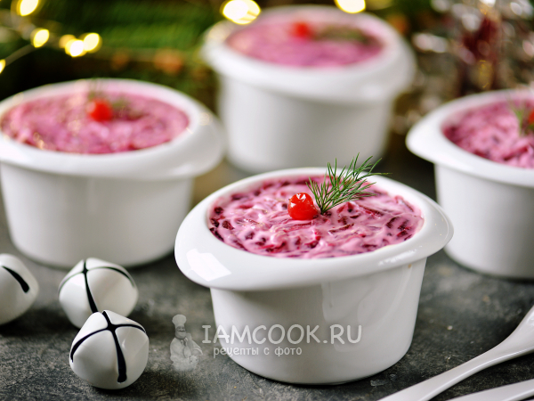 Селедка под шубой с икрой мойвы, рецепт с фото