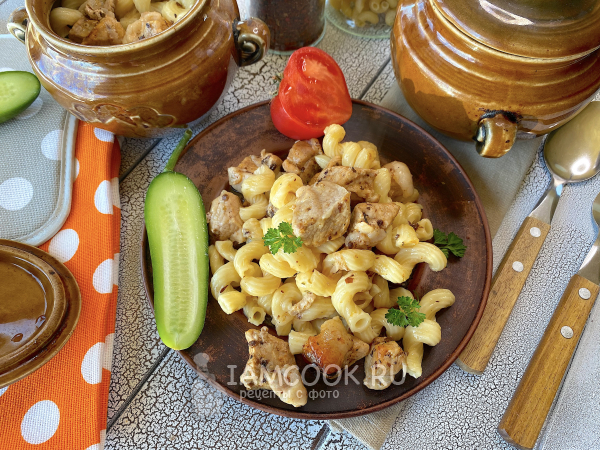 Макароны с мясом в горшочках в духовке, рецепт с фото